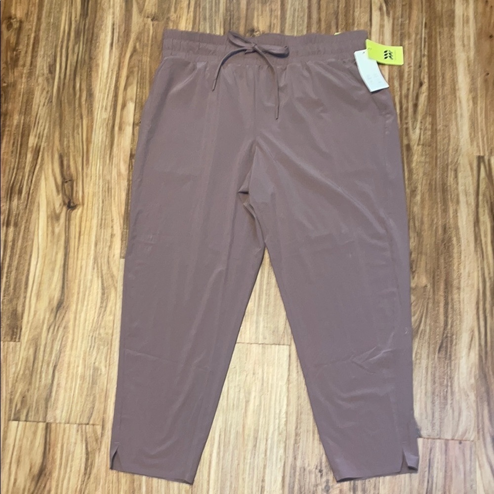 All in Motion women’s pants large high rise ankle taupe quick dry Athleisure NWT
